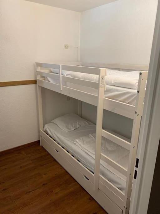 Au Pied Des Pistes Avec Parking Entierement Renove Apartman Huez Kültér fotó