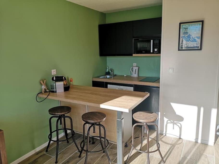 Au Pied Des Pistes Avec Parking Entierement Renove Apartman Huez Kültér fotó